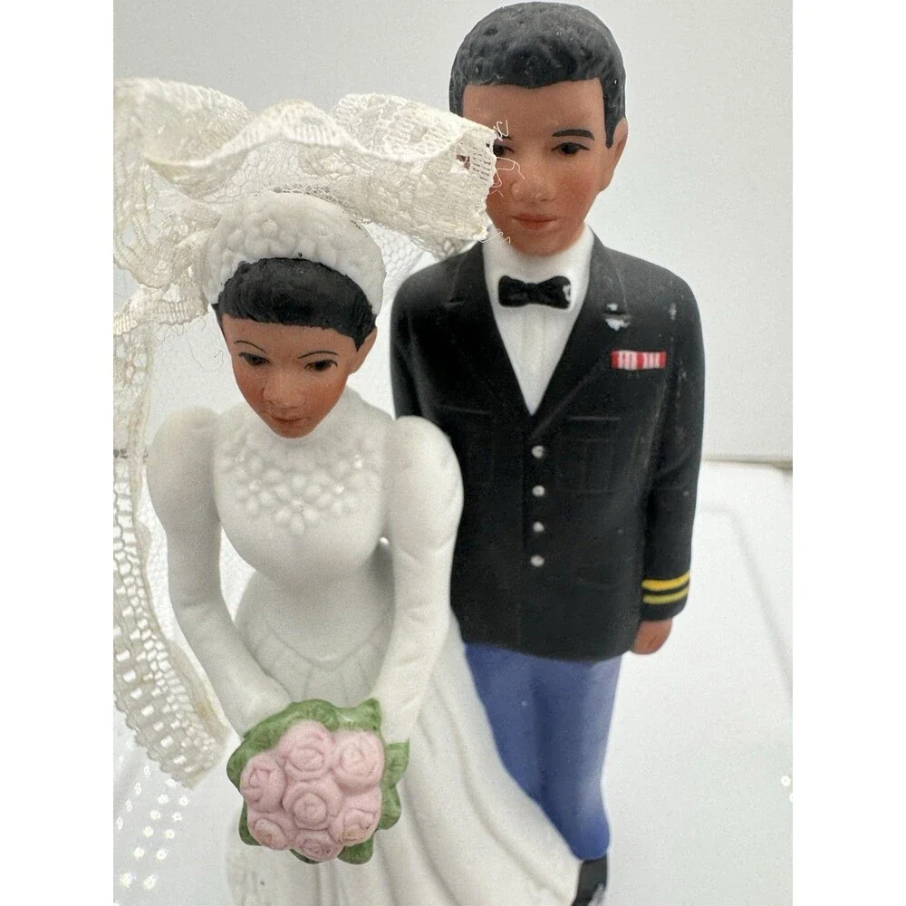 Lefton Bride Groom Military Uniform Cake Topper Porcelain Vintage 1995